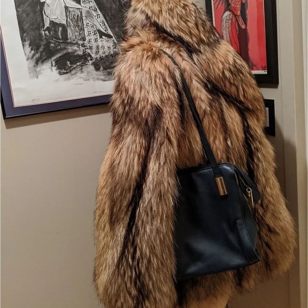 🔥Host PICK🔥Vintage leather bag Navy - Picture 6 of 6
